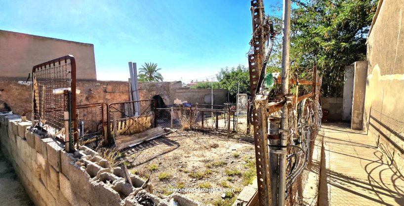 Venta de Casa Campo en ESTRECHO DE FUENTE ALAMO