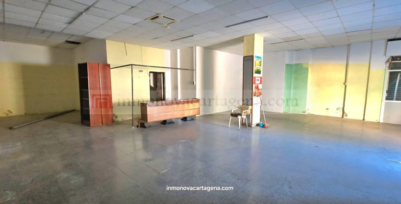 Venta de Locales comerciales en BARRIO PERAL