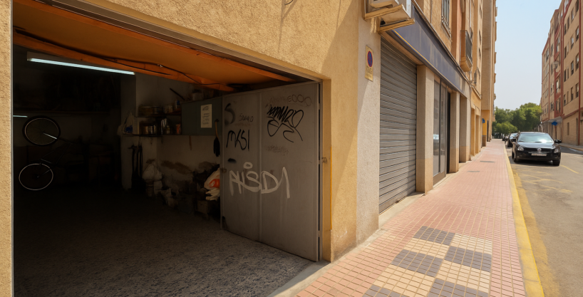 Venta de Locales comerciales en PARQUE DE LOS JUNCOS