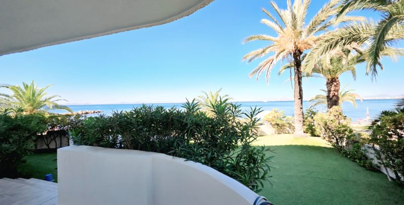 Piso en Venta en La Manga del Mar Menor, km 16 – Primera Línea de Playa