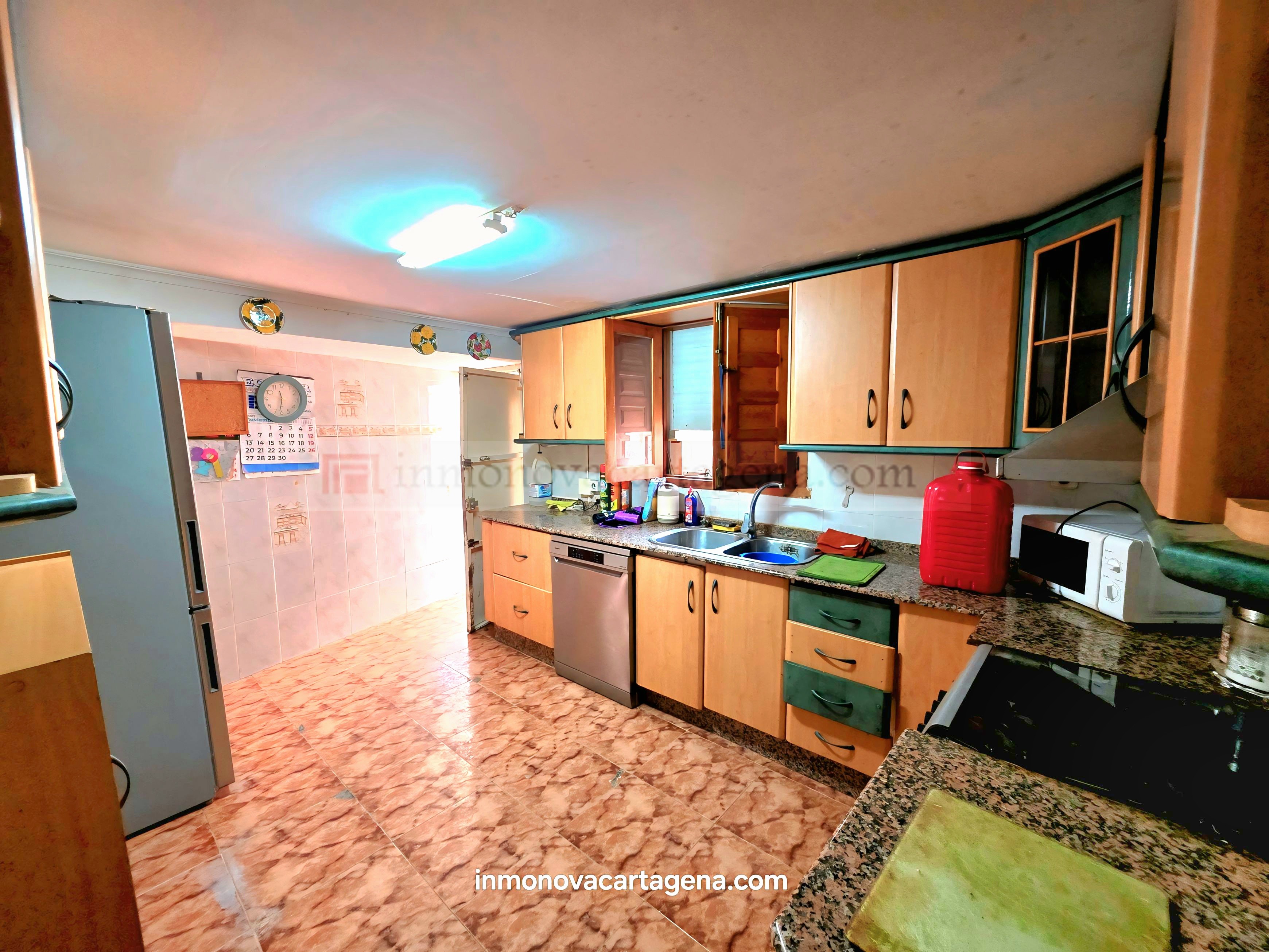 🏡 Venta de Planta Baja en Roche | Casa con Parcela y Terraza para Reformar