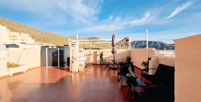 Venta de Piso en La Azohía con Terraza y Vistas al Mar