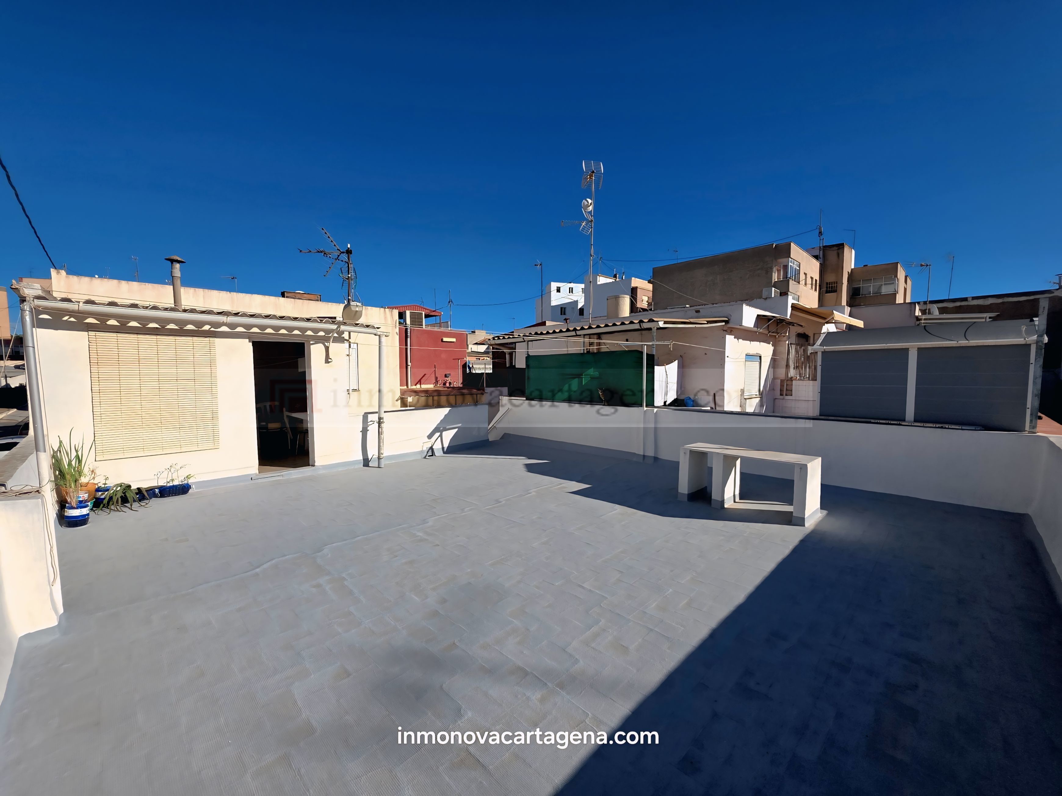 Planta Baja en Venta en Cartagena – Zona Parque de la Rosa, luminosa y con terraza