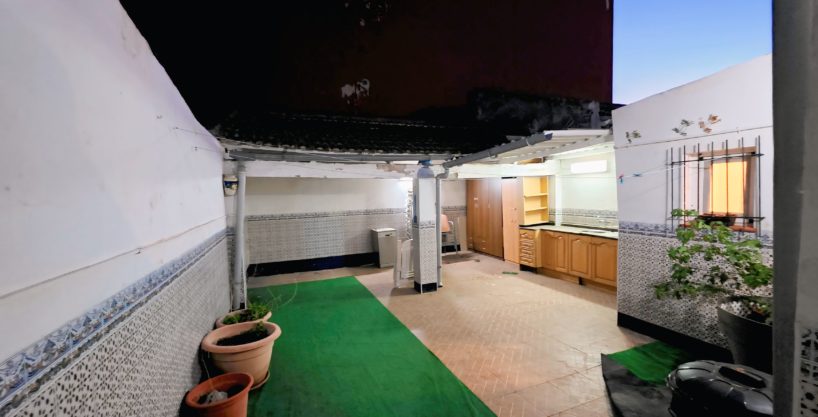 Planta Baja en Venta en Los Dolores – Parcela de 116 m², 2 Dormitorios y Gran Patio